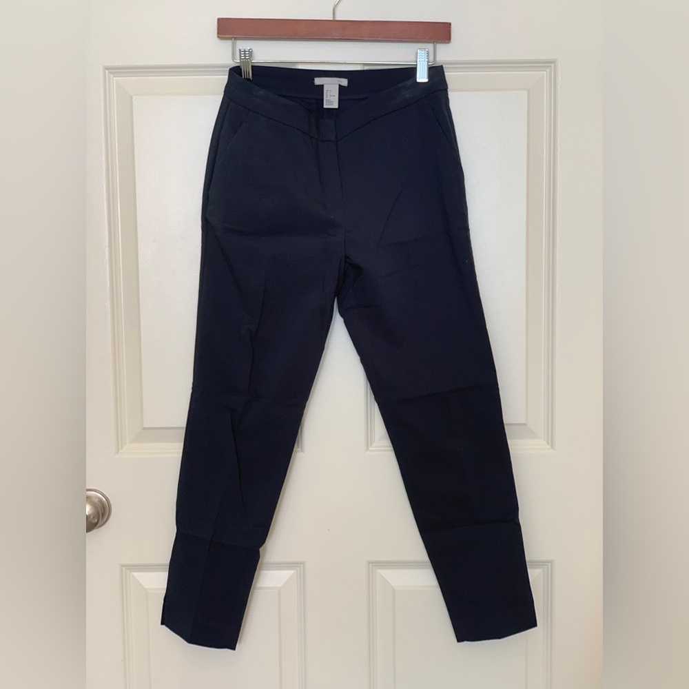 H&M Navy Ankle Pants.       Size-4.   Clean Girl